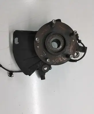 Hyundai i40 Front wheel hub 517153Z000