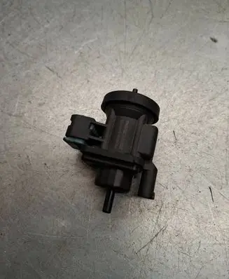 Mercedes-Benz E W210 Turbo solenoid valve 0005450427