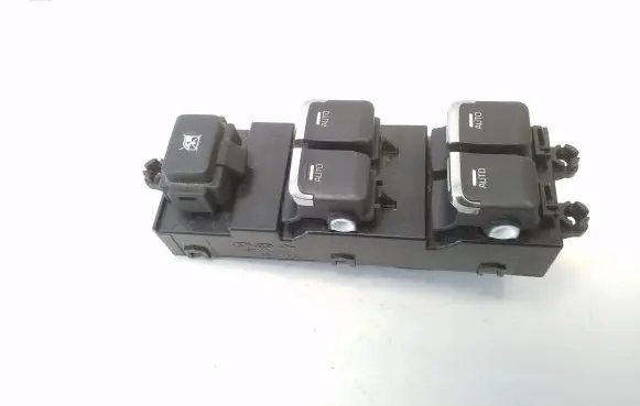 KIA Ceed Electric window control switch 93570A2200