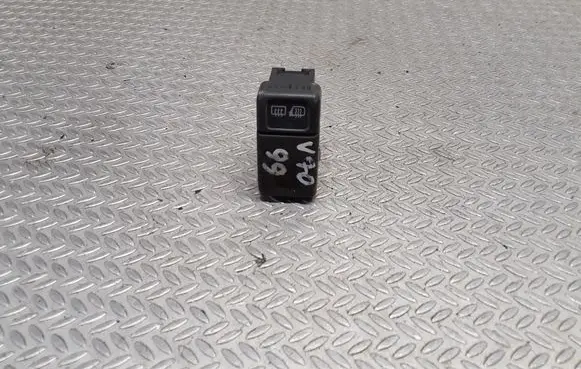 Volvo S70 V70 V70 XC Windscreen/window heater switch 9162952