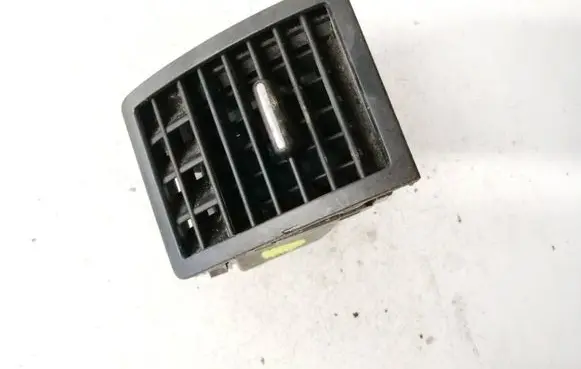 Volkswagen Touareg I Dash center air vent grill 7l6819703d