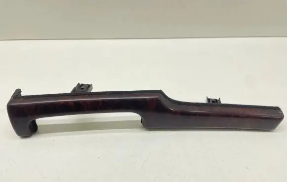 Dashboard glove box trim