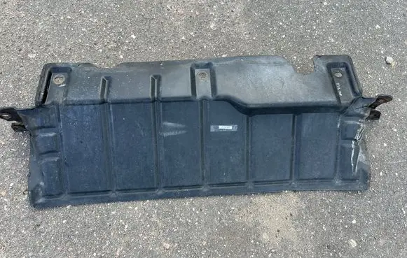 Engine splash shield/under tray