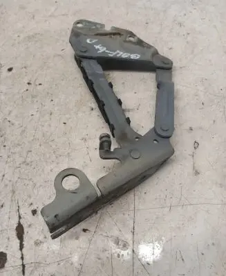 Volkswagen Golf Plus Engine bonnet/hood hinges 5M0823302