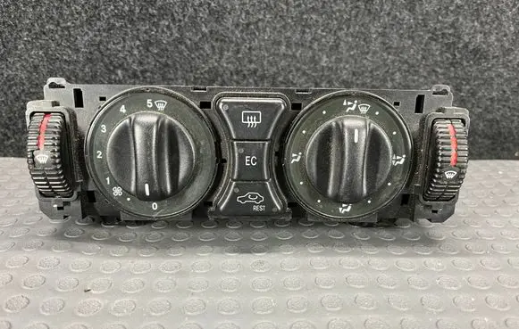 Mercedes-Benz E W210 Climate control unit A2108303185 2108303185