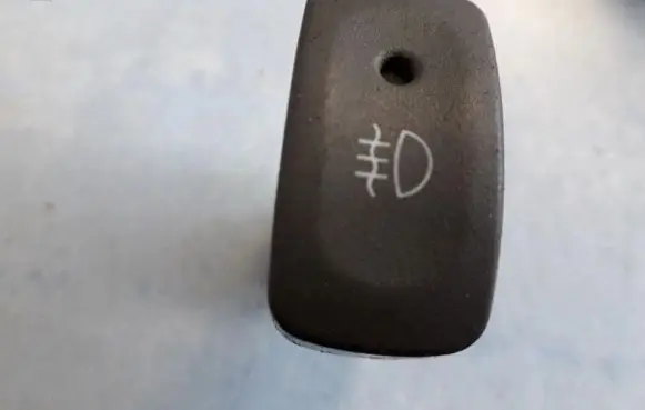 Nissan Primera Fog light switch 