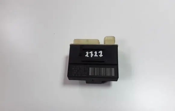 Citroen C4 II Picasso Coolant fan relay 9801916680