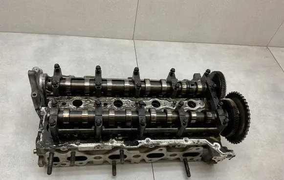 KIA Sportage Engine head 