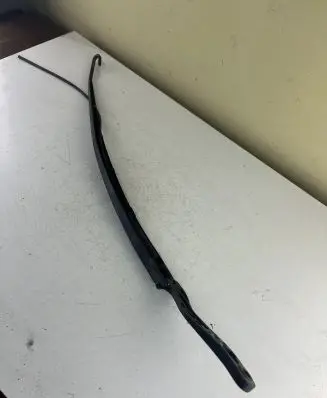 Peugeot 807 Front wiper blade arm