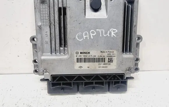 Renault Captur Engine control unit/module 237106635R 0281032215 237106319R
