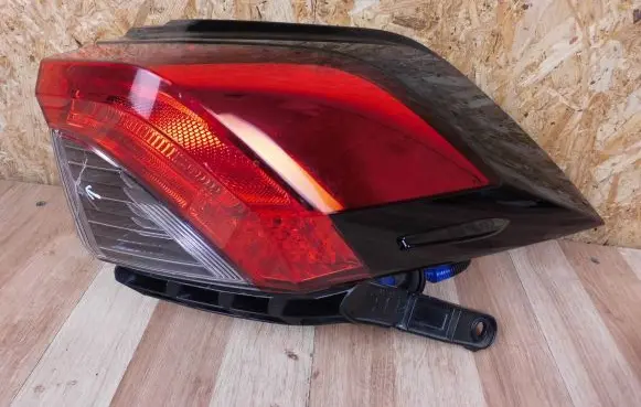 Toyota RAV 4 (XA50) Tailgate rear/tail lights 8155042230