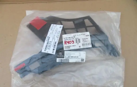 Front bumper mounting bracket