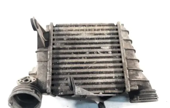 Volkswagen Polo IV 9N3 Intercooler radiator 6Q0145804E