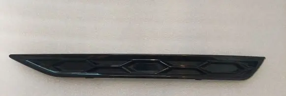 Audi Q3 8U Front bumper lower grill 8U0807925
