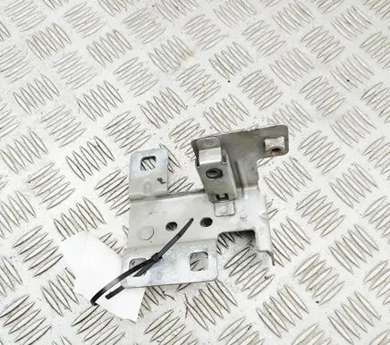 Opel Vivaro Fender mounting bracket 93455807
