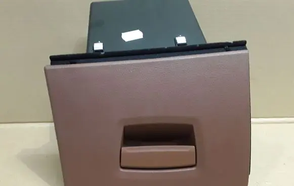 BMW 5 F10 F11 Dashboard storage box/compartment 9166696