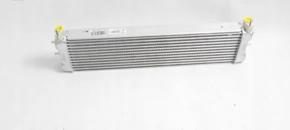 BMW 5 G30 G31 Intercooler radiator 2284260