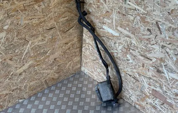 BMW 5 E60 E61 Gearbox oil cooler pipe/hose