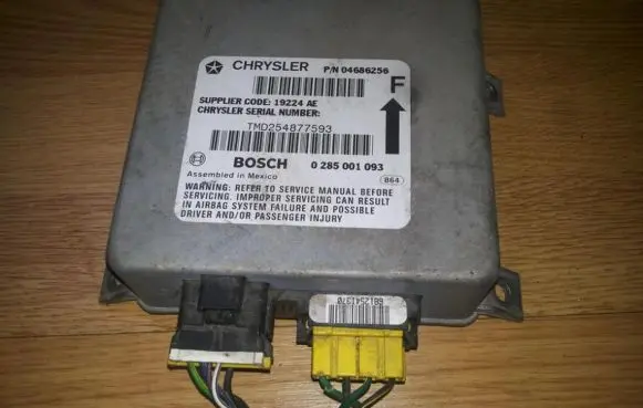 Chrysler Voyager Airbag control unit/module 04686256f 0285001093