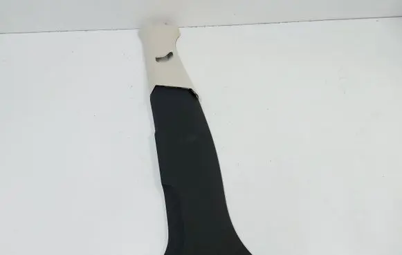 (B) pillar trim (bottom)