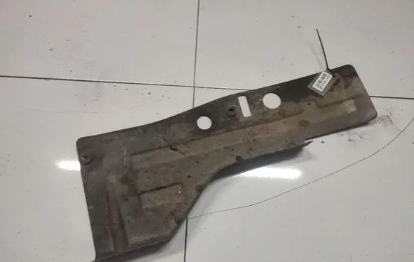 Opel Astra J Engine splash shield/under tray 