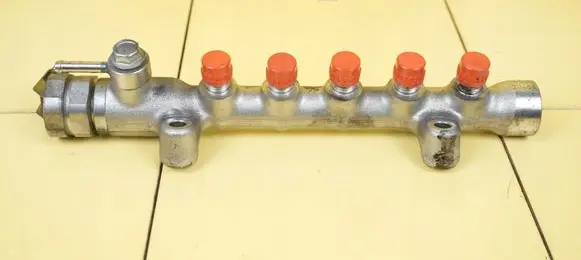 Mazda 6 Fuel line pipe SH01
