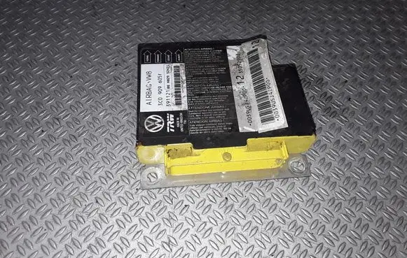 Volkswagen PASSAT B6 Airbag control unit/module 3C0909605F
