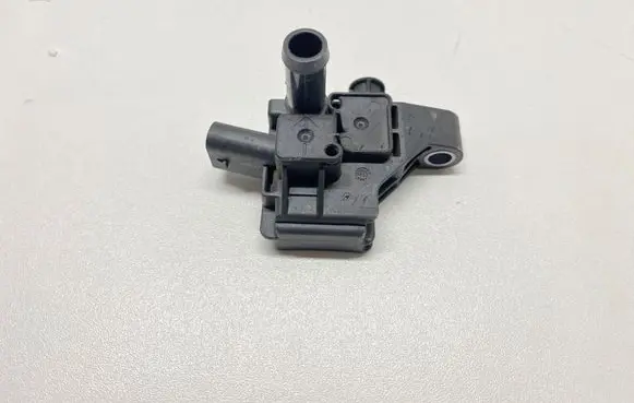 Ford Mondeo MK V Exhaust gas pressure sensor HG9A5L200BA 98423332