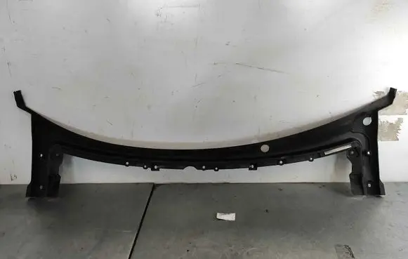 Tesla Model S Wiper trim 106050900B