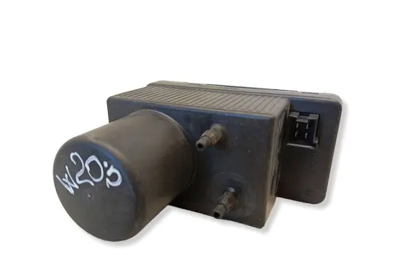 Mercedes-Benz C W203 Central locking vacuum pump 2038000048 0132006365 03252100885