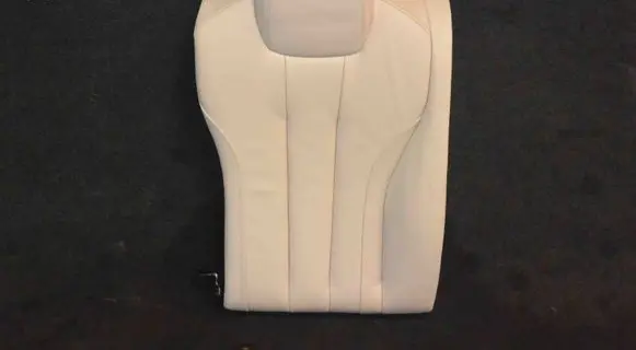 BMW 6 F06 Gran coupe Rear seat 