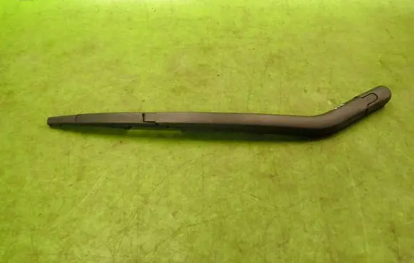 Hyundai i20 (PB PBT) Rear wiper blade arm 