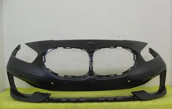 BMW 1 F40 Front bumper 7459708