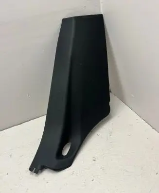 BMW 2 F46 (D) pillar trim (bottom) 77323666 20024110