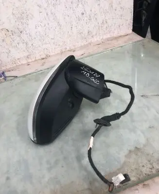 Front door electric wing mirror