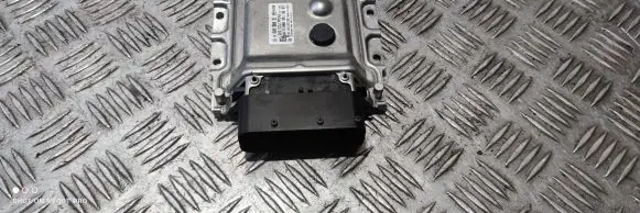 Mercedes-Benz E W212 Adblue control unit A0009009109