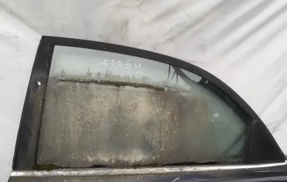 Mazda Xedos 9 Rear door window glass
