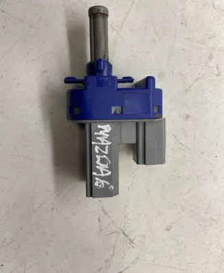 Clutch pedal sensor