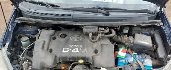 Toyota Corolla Verso E121 Engine swap 