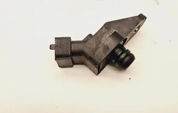 Volvo V70 Air pressure sensor 0281002137