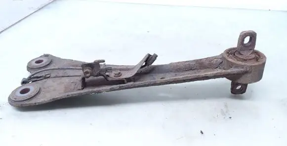 Toyota Avensis T270 Rear control arm