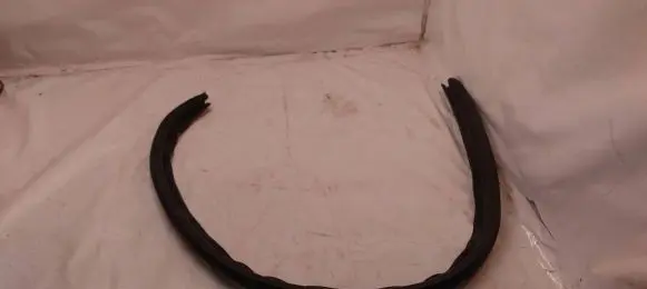 Opel Zafira A Engine compartment rubber 