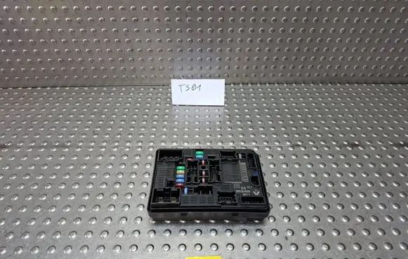 Mitsubishi Colt VII Fuse module S25165247 284B64086R