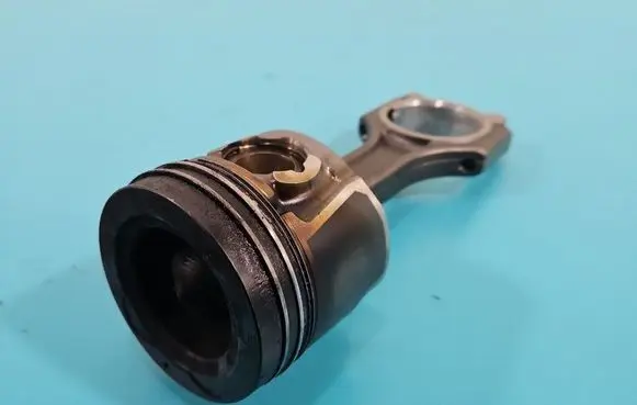 Piston