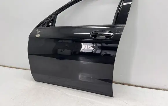Mercedes-Benz GLC X253 C253 Front door 