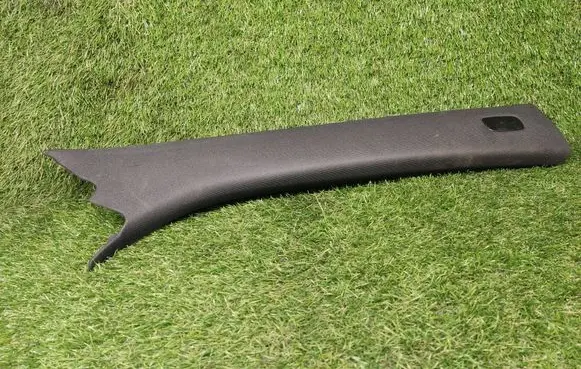 Mercedes-Benz C W204 (A) pillar trim A2046904626