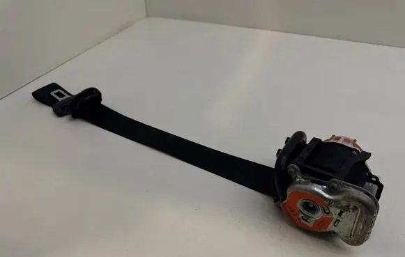 Audi A3 S3 8V Front seatbelt 8V7857705