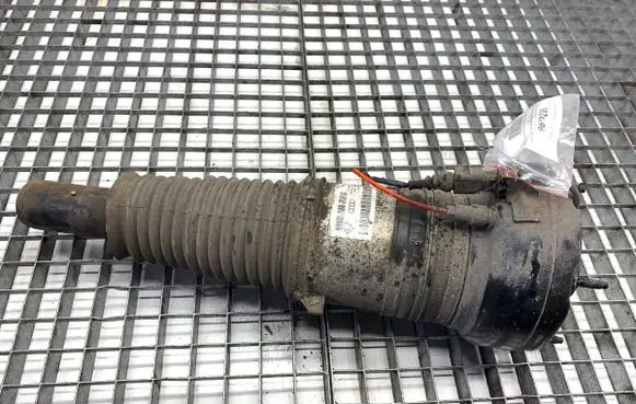 Audi A8 S8 D4 4H Front shock absorber/damper 4H0616039T