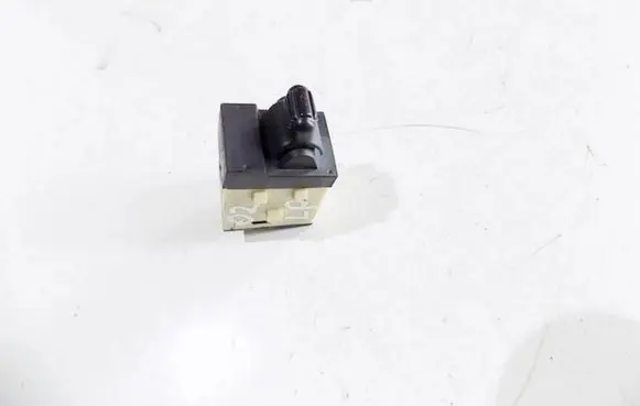 Jeep Cherokee III KJ Electric window control switch