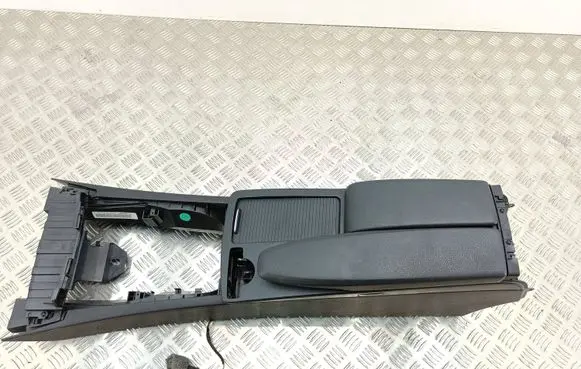 Mercedes-Benz C W204 Armrest A2045401307